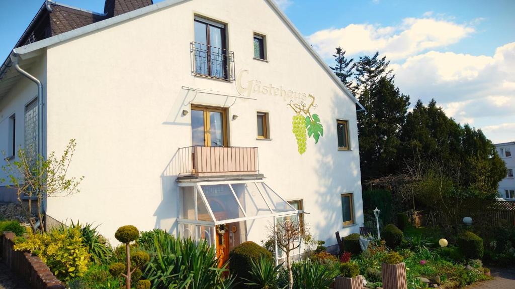 Hoehr-Grenzhausen Hotel | Hotel Garni Zur Traube