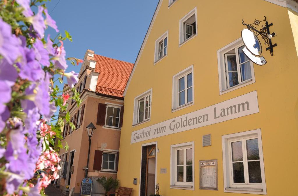 Harburg Hotel | Hotel Gasthof zum Goldenen Lamm
