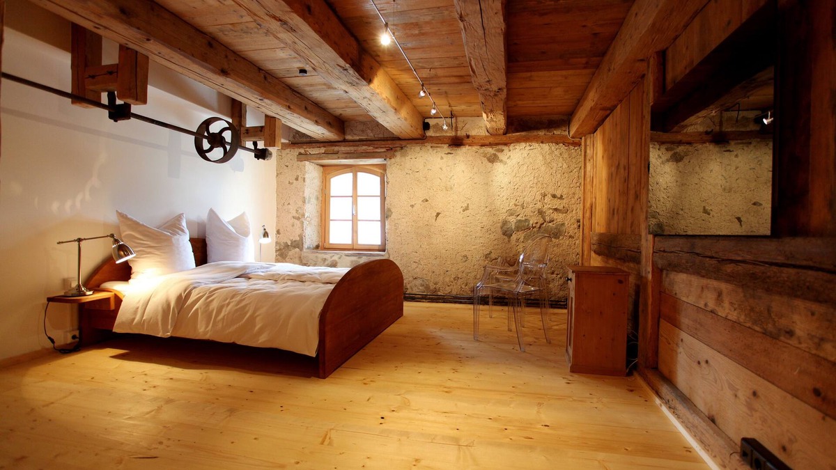 Burg Hotel | Hotel Gaststätte Rainhof Scheune