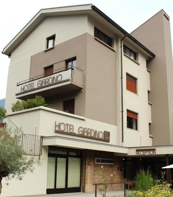 Breno Hotel | Hotel Giardino
