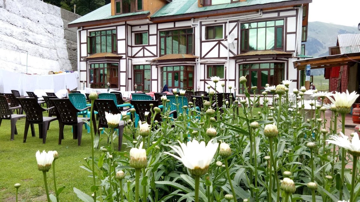 Sonamarg Hotel | Hotel Glacier Heights