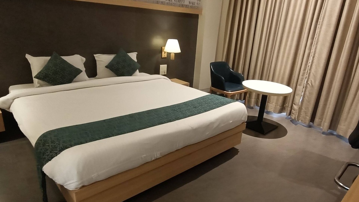 Bhiwandi Hotel | Hotel Gopalas Residency