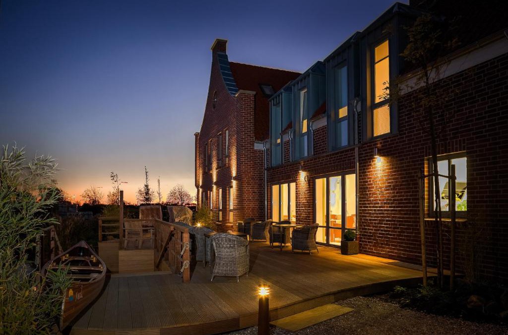 Greetsiel Hotel | Hotel Grachtenhuus Greetsiel