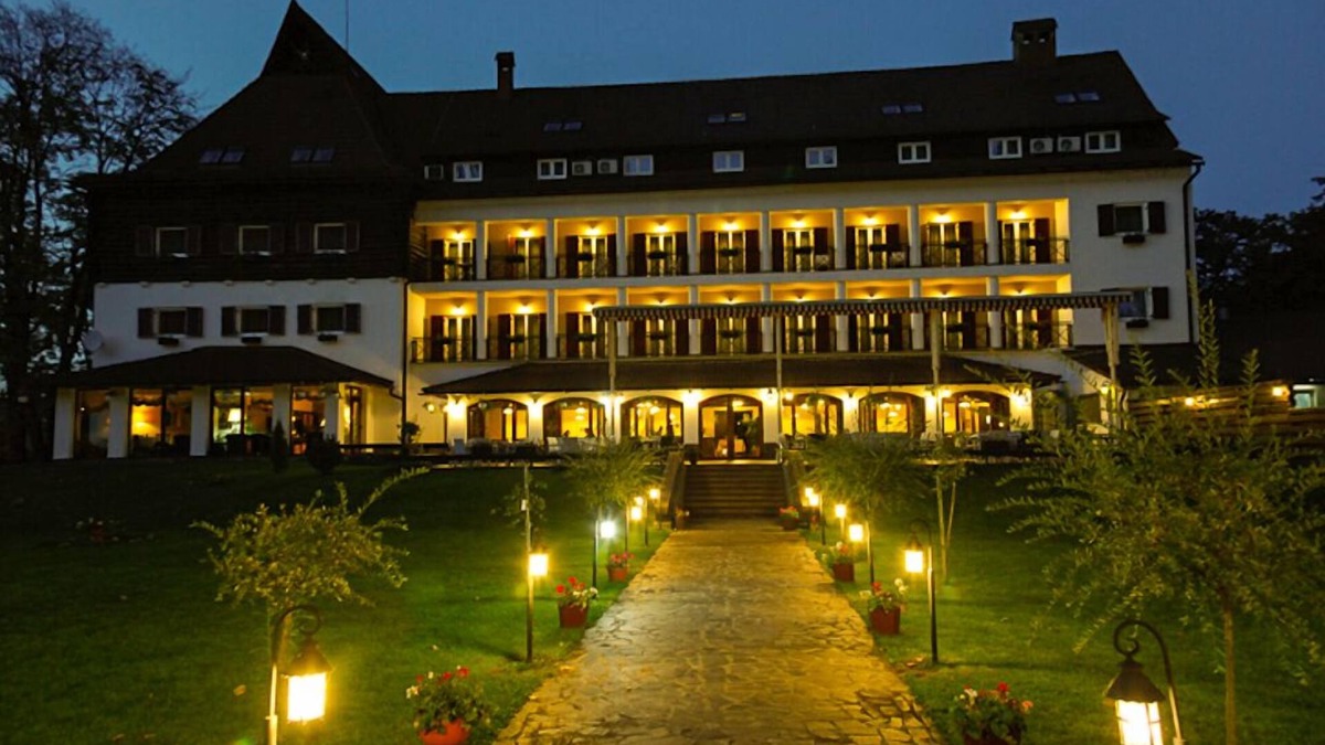 Sighetu Marmatiei Hotel | Hotel Gradina Morii