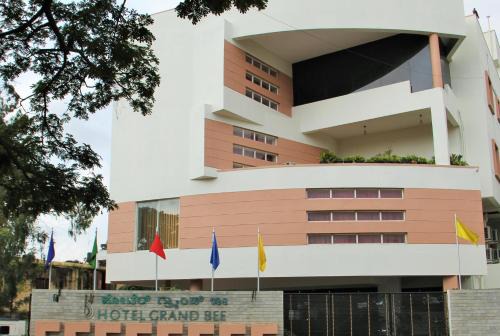 Yeshwanthpur Hotel | Hotel Grand Bee Bangalore