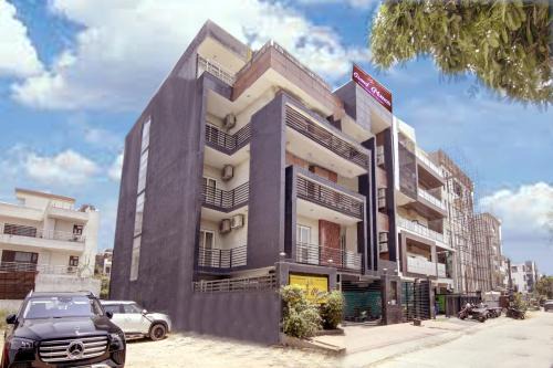 Sector 51 Hotel | Hotel Grand Manor