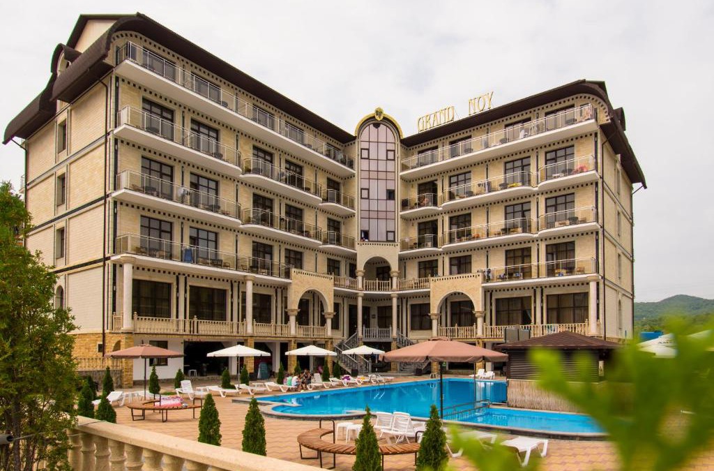 Novomikhaylovskiy Hotel | Hotel Grand Noy