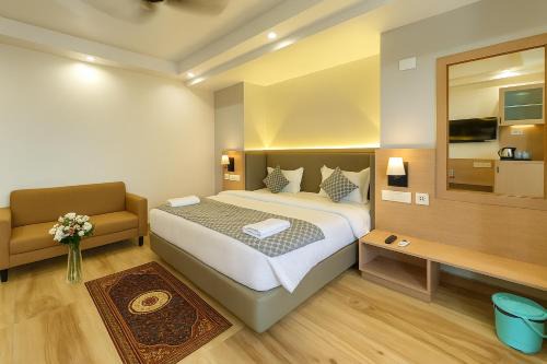 Bhadrak Hotel | Hotel Grand Premium Resort Near Sea View & Jagannath Temple - Wifi-Parking -Restaurant & Swimming Pool Facilities - All Room Spacious and Fully Air Conditioned Rooms With Attached Balcony- A luxuary Hotel In Puri