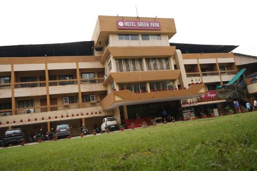 Katghora Hotel | Hotel Green Park