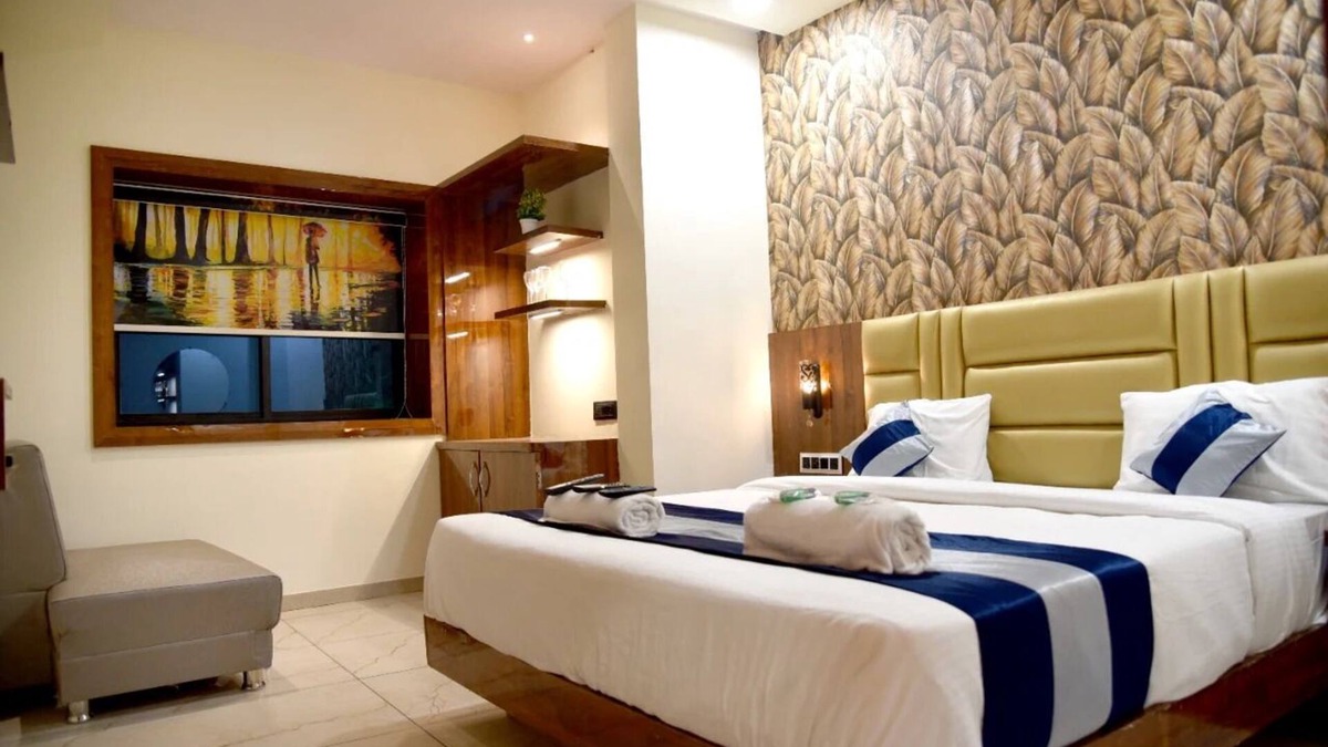 Warora Hotel | Hotel Greenway