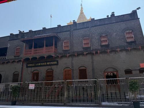 Shirdi Hotel | HOTEL GRKK - Near Shri Saibaba Samadhi Temple Shirdi