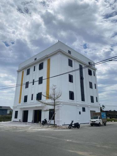 Ha Tinh Hotel | Hotel Hưng Phát 3 có trạm sạc vinfast