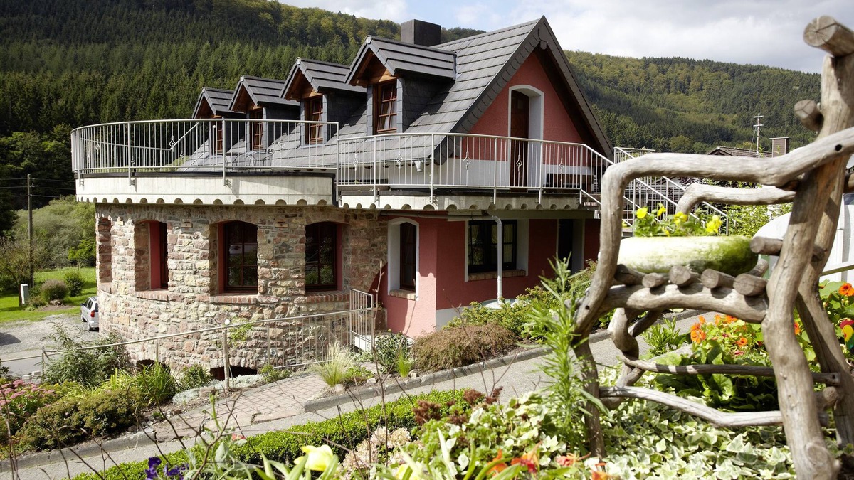Zendscheid Hotel | Hotel Haus Kylltal