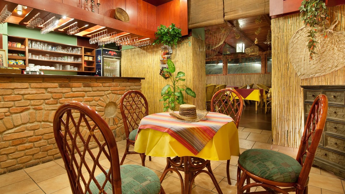 Kobylisy Hotel | Hotel Henrietta