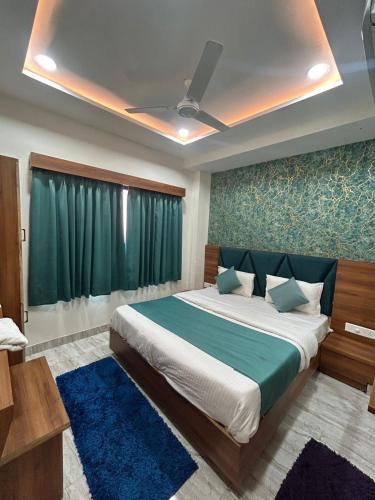 Gandhinagar Hotel | Hotel Hill View