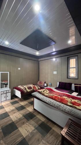 Ghangaria Hotel | Hotel Himalayan Holidays