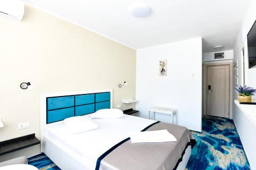 Neptun Hotel | Hotel Holiday Blue