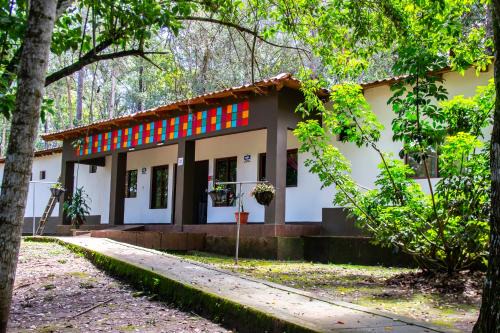 Yamaranguila Hotel | Hotel Huella Lenca