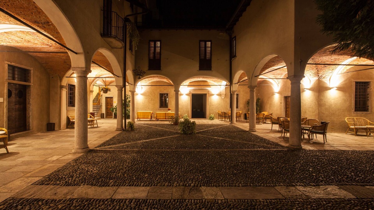 Intra Hotel | Hotel Il Chiostro by LVG Hotel Collection