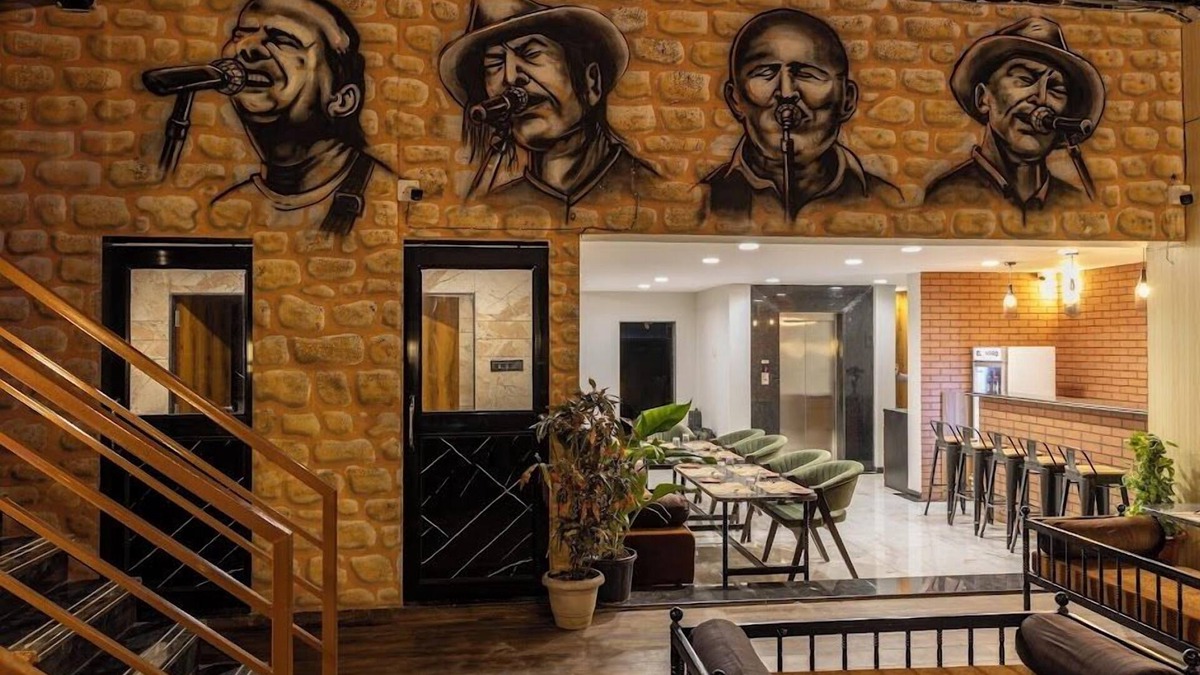 Daulatabad Hotel | Hotel Money Plant