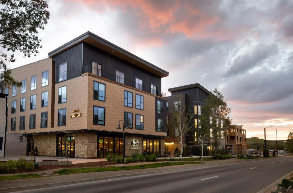 Silverthorne Hotel | Hotel Indigo - Silverthorne by IHG