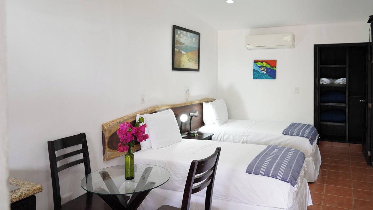 Playa Gigante Hotel | Hotel Ingigante Poolside Family Room