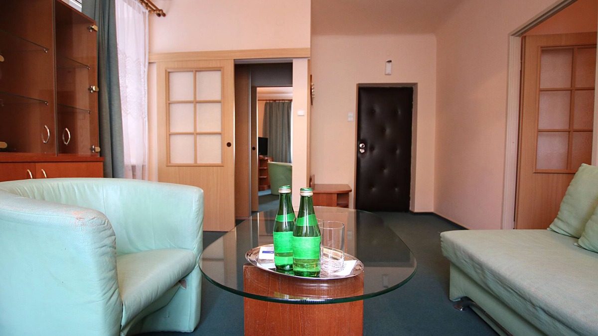 Radom Hotel | Hotel Iskra