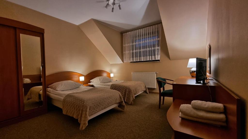 Zasutowo Hotel | Hotel Jola