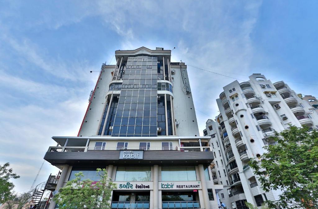 Thaltej Hotel | Hotel Kabir