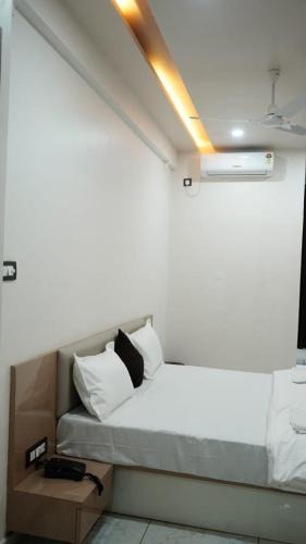 Rajpipla Hotel | Hotel Kailash Inn