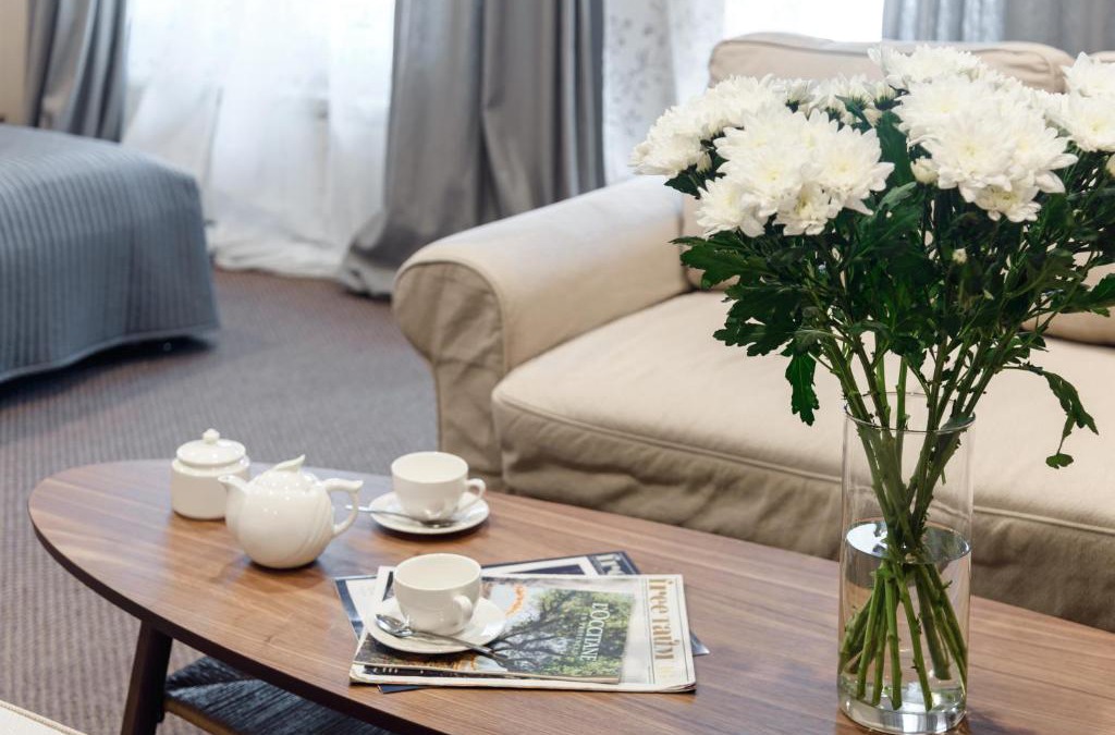 Vsevolozhsk Hotel | Hotel Karina