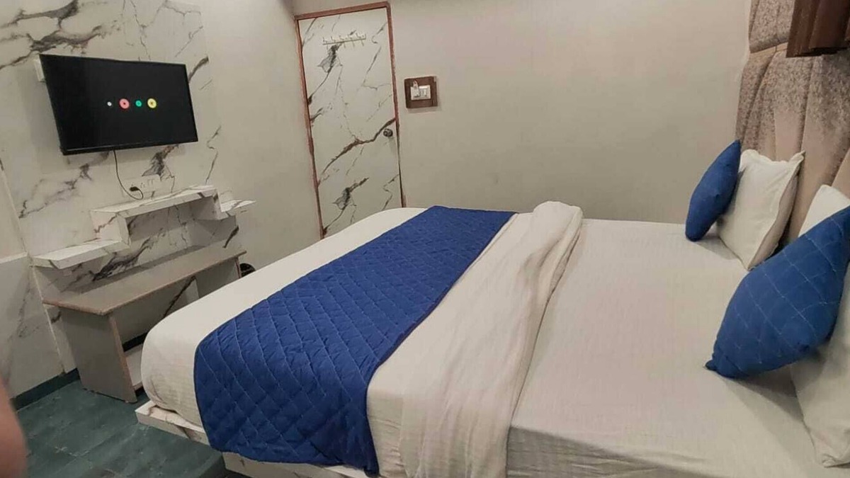 Ahmedabad Hotel | Hotel Karnavti
