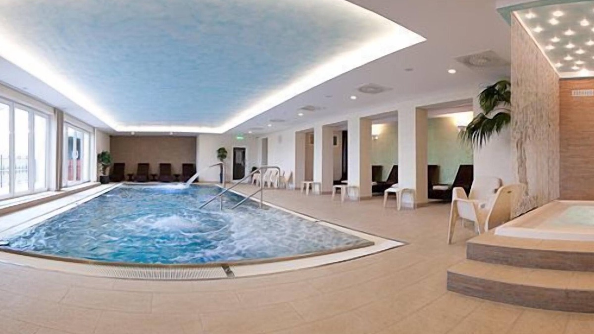 Lozorno Hotel | Hotel Karpatsky Dvor