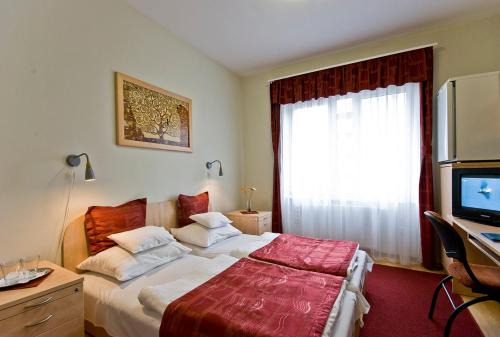 Dunaujvaros Hotel | Hotel Kerpely