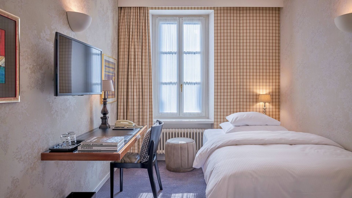 Old Town Hotel | Hotel Kindli