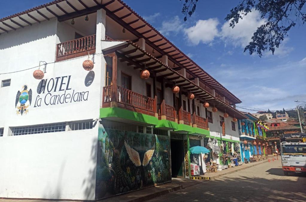 Raquira Hotel | Hotel La Candelaria