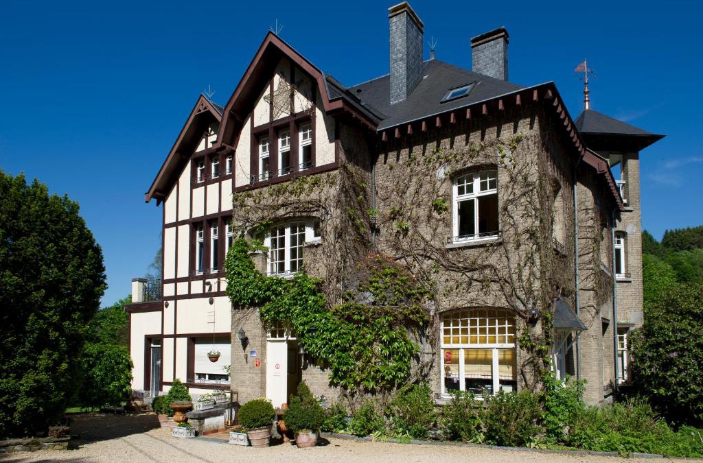 Bouillon Hotel | Hotel La Ferronniere