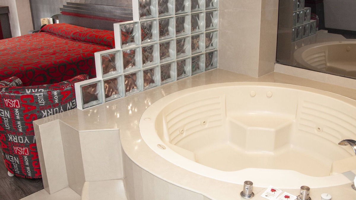 Santa Maria la Ribera Hotel | Hotel La Rosa - Adults Only