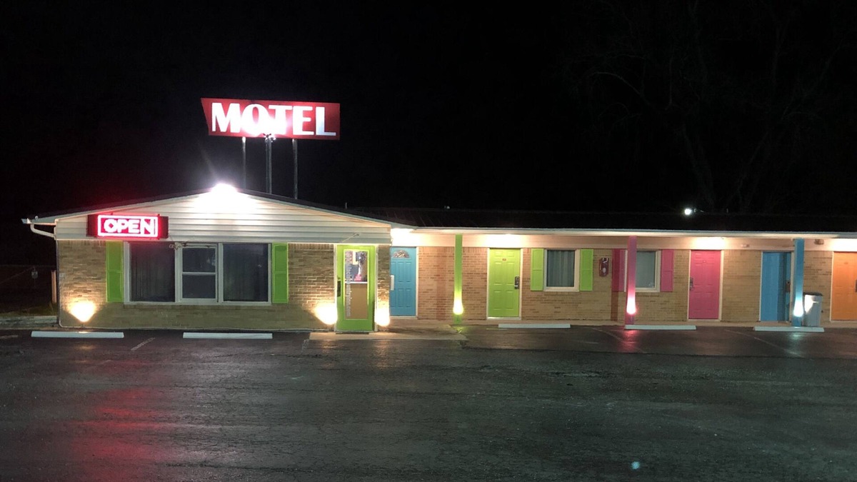 Knob Noster House | HOTEL LACIS COUNTRY INN