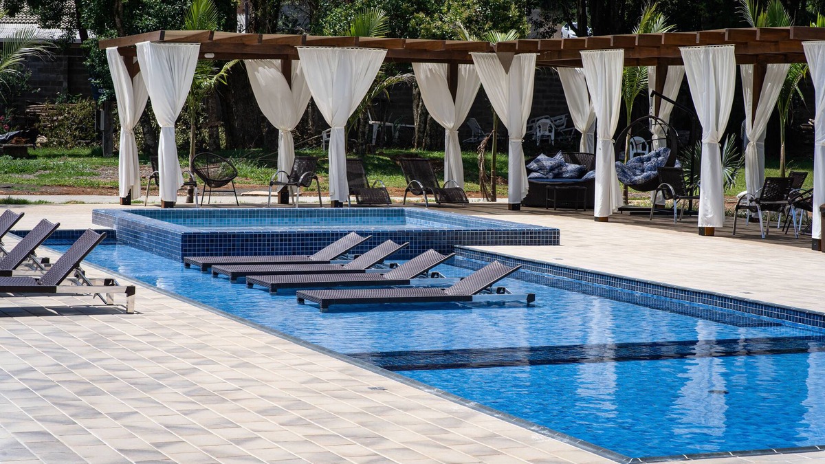 Dois Vizinhos Hotel | Hotel Lago Dourado