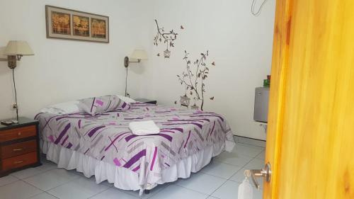 Esmeraldas Hotel | Hotel Las Palmas