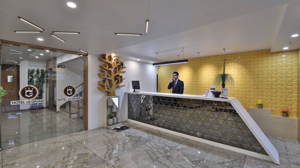 Surat Hotel | Hotel Le Grand
