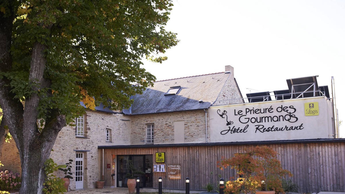Bonnoeuvre Hotel | Hotel Le Prieure Des Gourmands