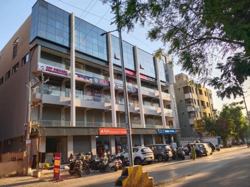 Vallabh Vidhyanagar Hotel | Hotel Lee Pride