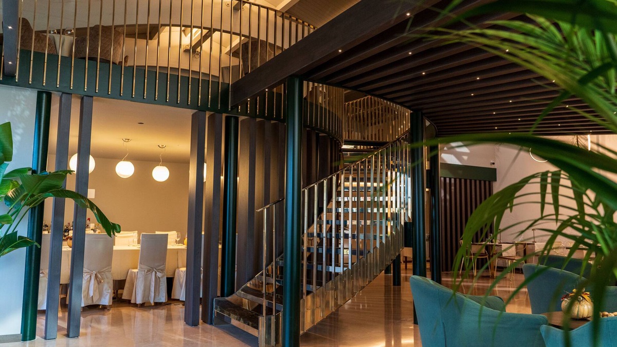 Erba Hotel | HOTEL LEONARDO DA VINCI