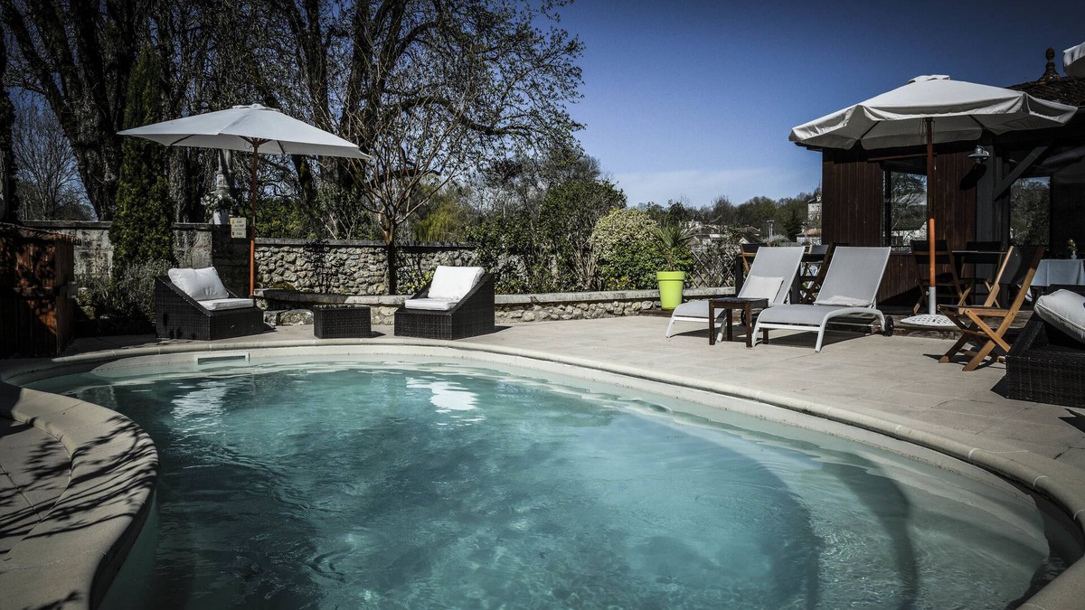 Bourdeilles Hotel | Hotel les Griffons
