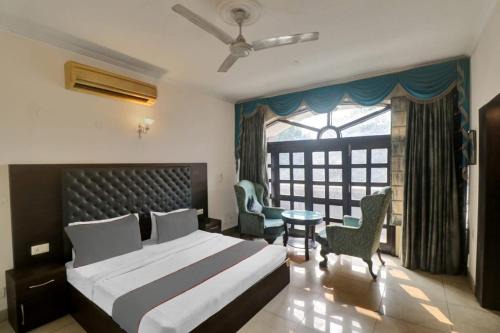Kalkaji Hotel | Hotel Lloyd Near Kalkaji Temple