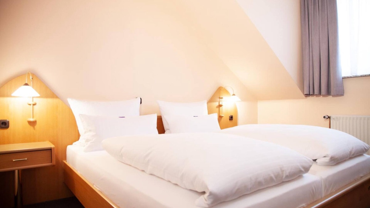 Huckingen Hotel | Hotel Lonac