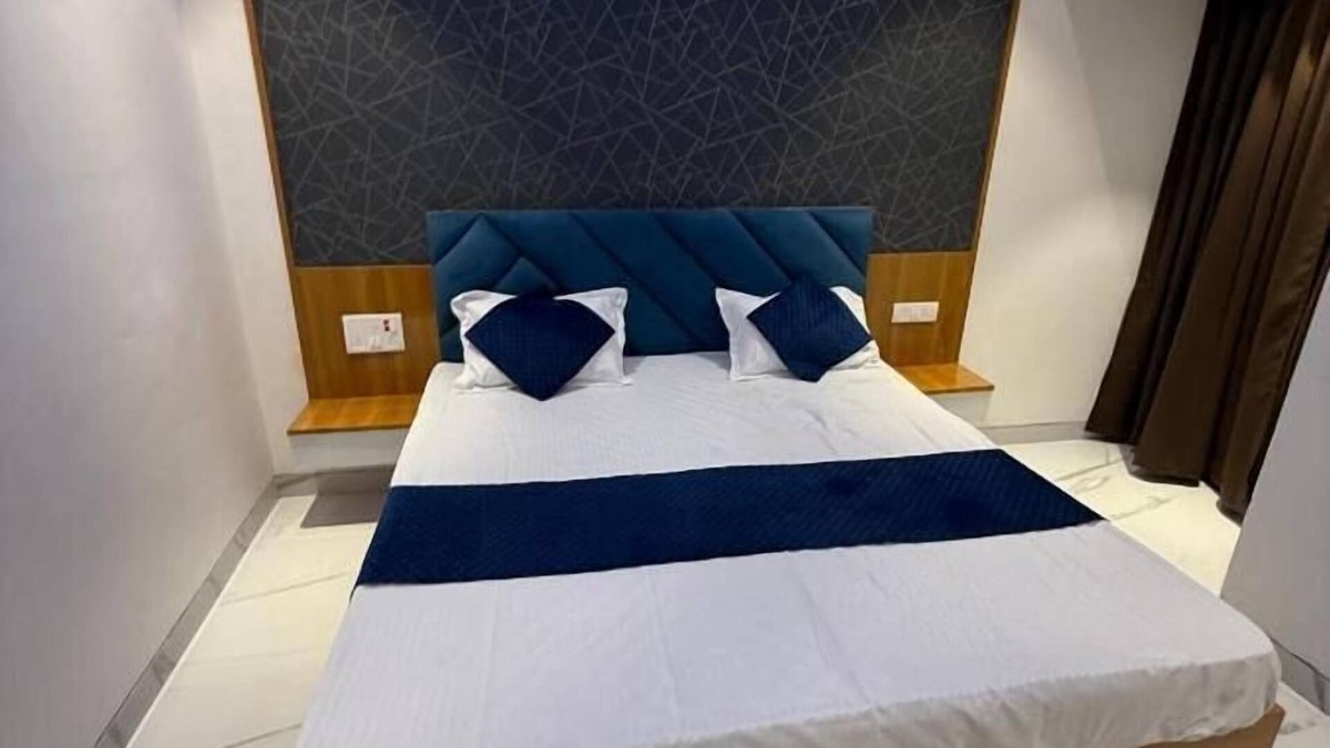 Daulatabad Hotel | Hotel Madhuban