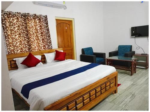 Patia Hotel | Hotel Madison Homestay Near Bus Stand- Fully Air Conditioning Hotel - Luxury & Spacious Room -A Homestay In Bhubneshwar